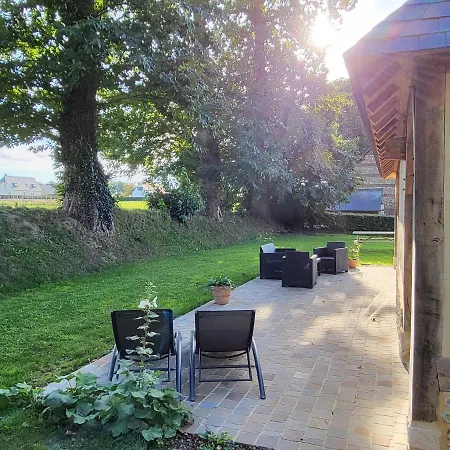 Holiday home Gites Normands De Charme Les Chataigniers