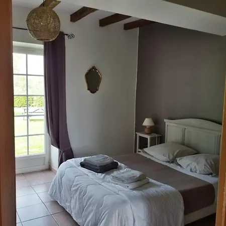 Holiday home Gites Normands De Charme Les Chataigniers