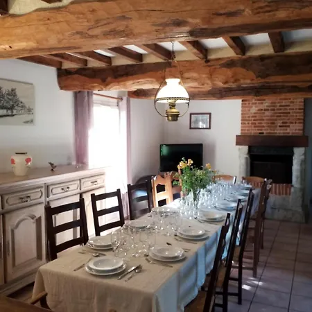 Holiday home Gites Normands De Charme Les Chataigniers *