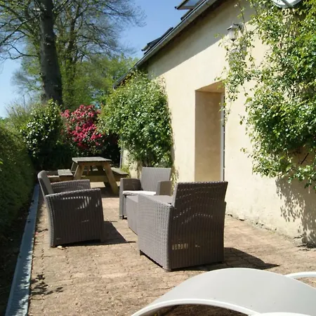 Holiday home Gites Normands De Charme Les Chataigniers